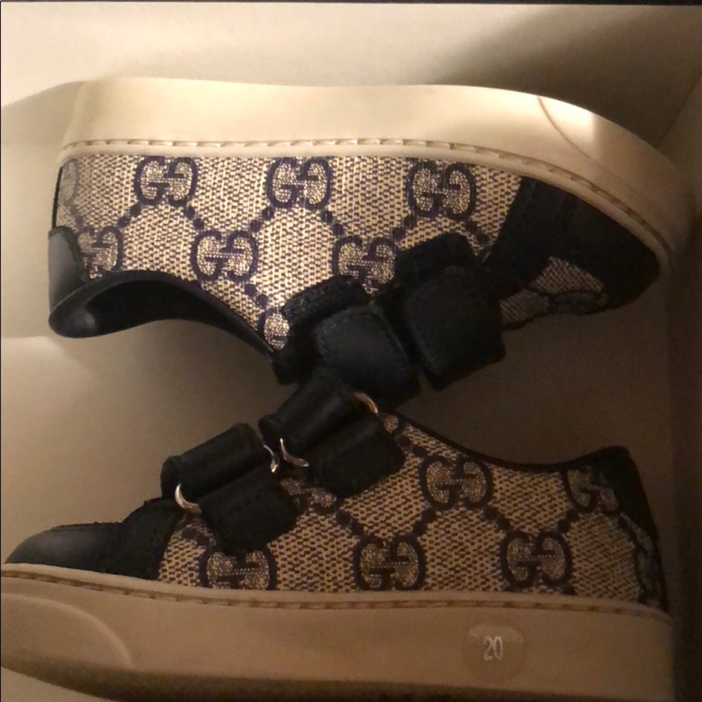 5c, Gucci